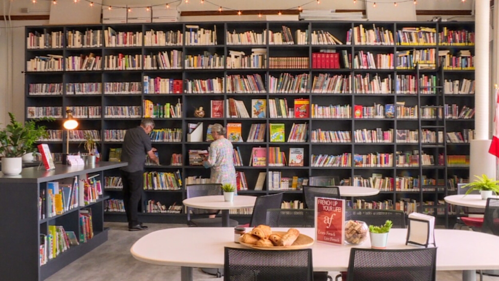 Canada la bibliothèque de l’Alliance Française de Calgary dispose de
