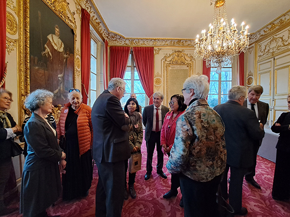 [FRANCOPHONIE] Remise du prix du concours de la PLUME d'OR 2022 à Karen ...